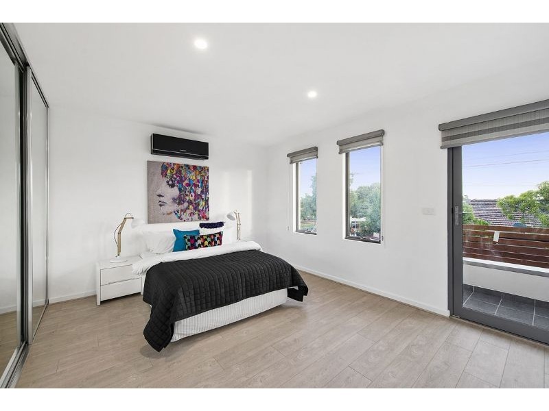 2B Lyons Street, Glenroy VIC 3046