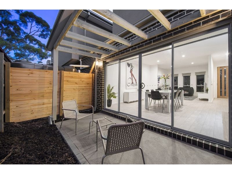 2B Lyons Street, Glenroy VIC 3046