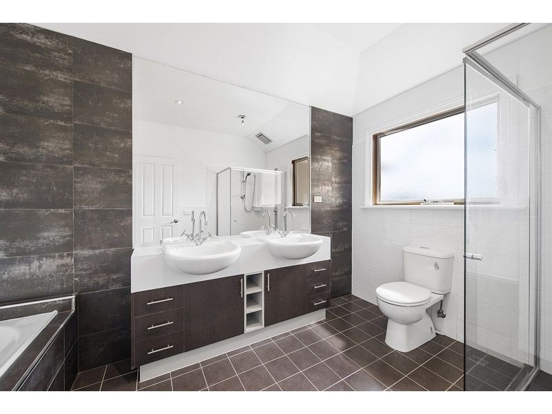 15A Dickinson Street ( Hadfield ), Glenroy VIC 3046