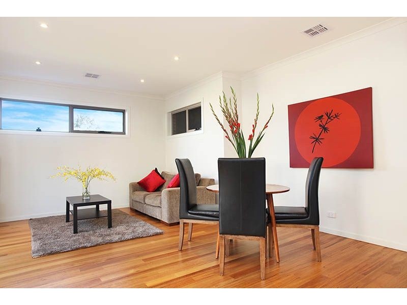 2/82 Glen Street, Glenroy VIC 3046