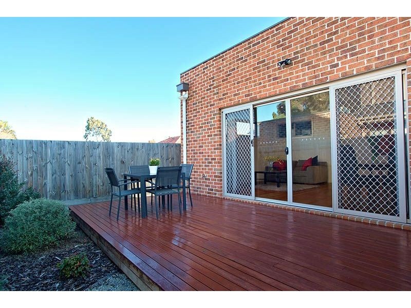 2/82 Glen Street, Glenroy VIC 3046