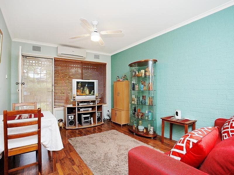 8/59-61 Rhodes Parade, Oak Park VIC 3046