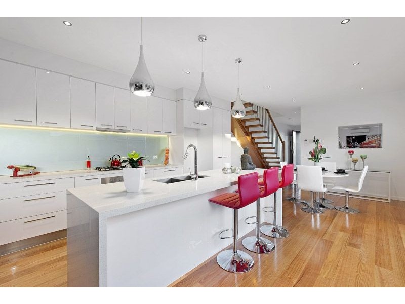 2/24 Prospect Street, Glenroy VIC 3046