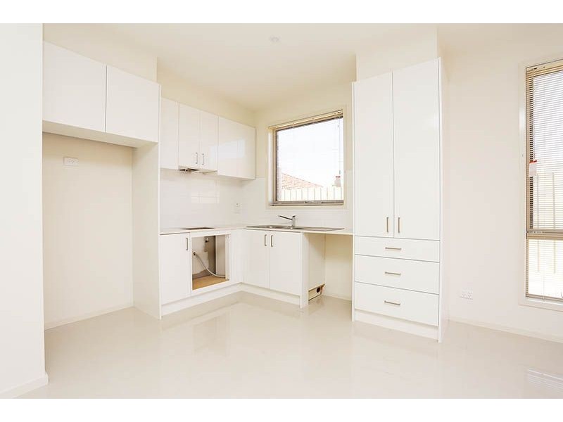 4/19 Geum Street, Hadfield VIC 3046