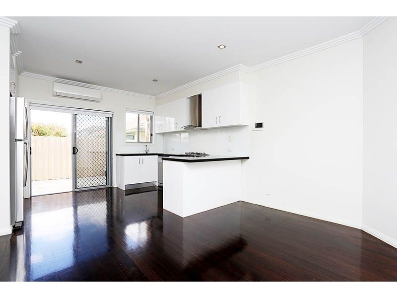 2/130 Daley Street, Glenroy VIC 3046