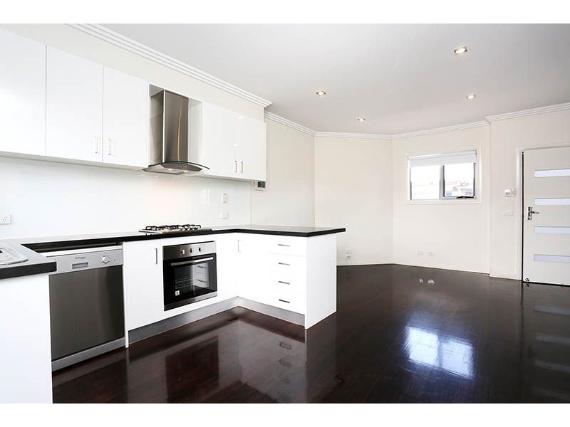 2/130 Daley Street, Glenroy VIC 3046