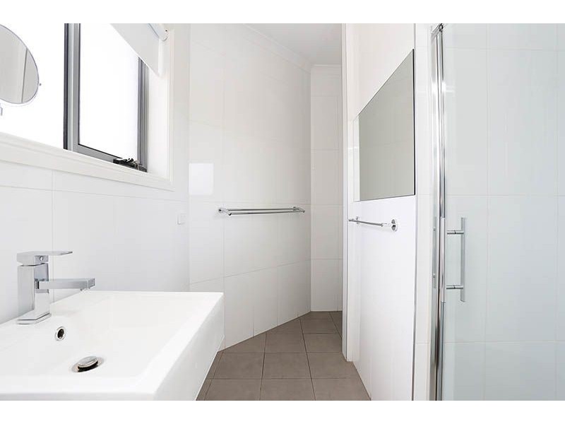 2/130 Daley Street, Glenroy VIC 3046