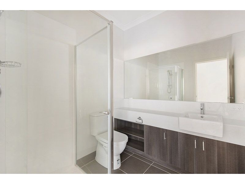 3/2 Truscott Street, Glenroy VIC 3046