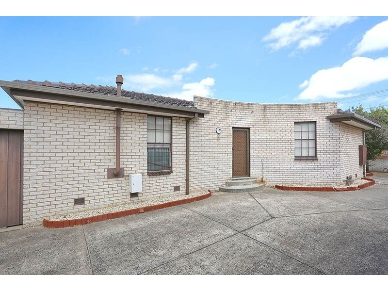 4/18 Wheatsheaf Road, Glenroy VIC 3046