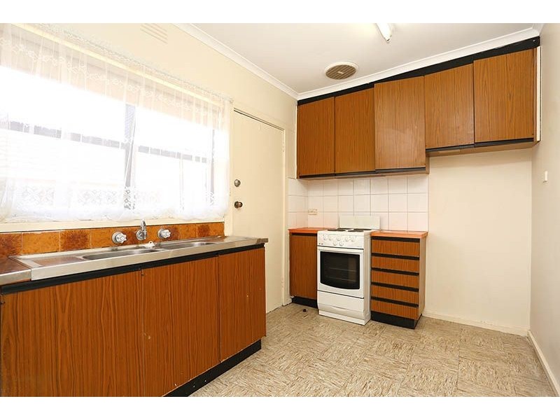 4/18 Wheatsheaf Road, Glenroy VIC 3046
