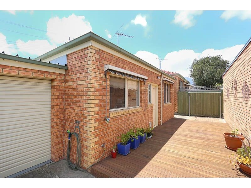 9 Muntz Avenue, Glenroy VIC 3046