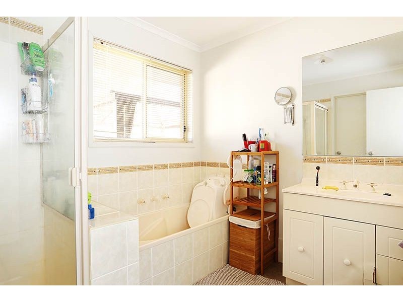 11 Darlington Court, Roxburgh Park VIC 3064