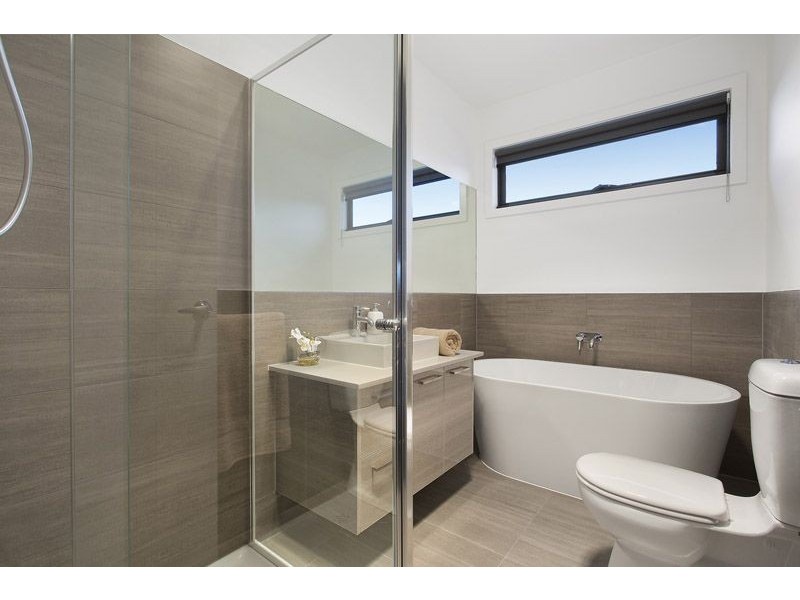 2/2 Langton Street, Glenroy VIC 3046