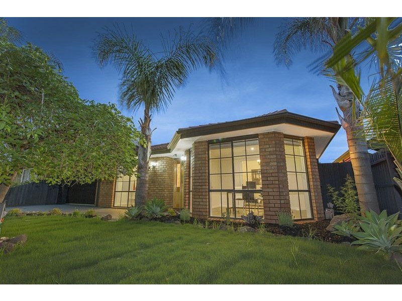 19 Freeman Drive, Glenroy VIC 3046