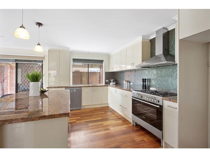 19 Freeman Drive, Glenroy VIC 3046