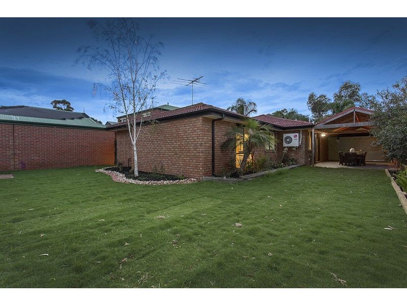 19 Freeman Drive, Glenroy VIC 3046