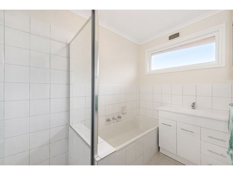 1/10 – 12 Edgar Street, Hadfield VIC 3046