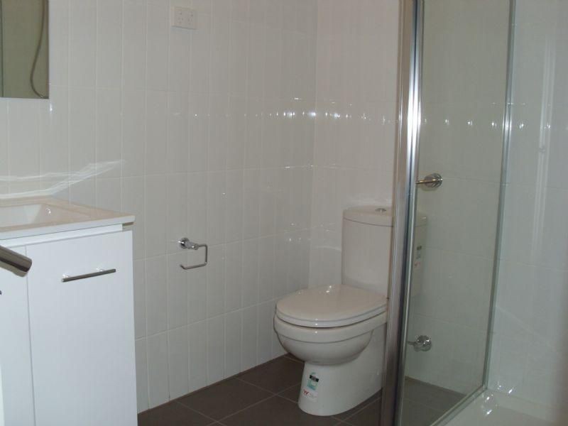 4/44 Gladstone Parade, Glenroy VIC 3046