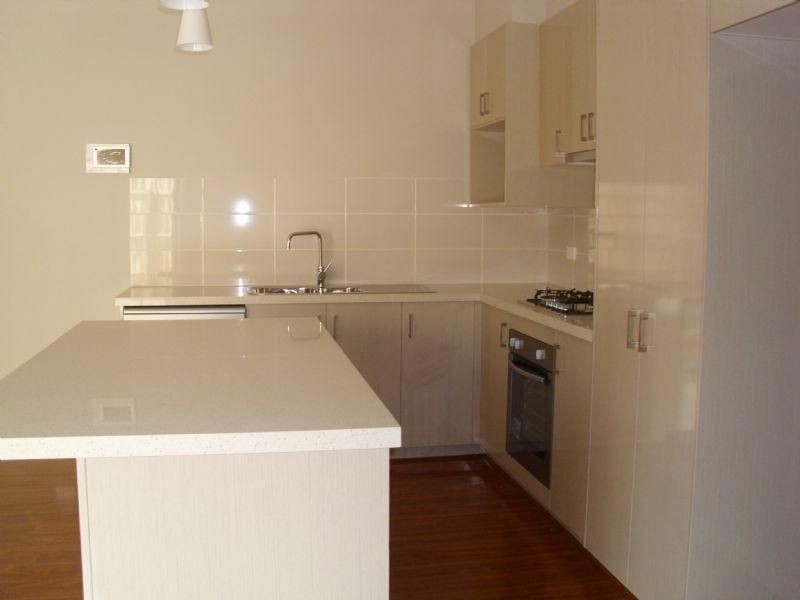 4/44 Gladstone Parade, Glenroy VIC 3046