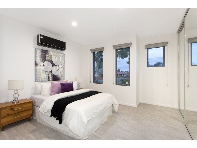 2C Lyons Street, Glenroy VIC 3046