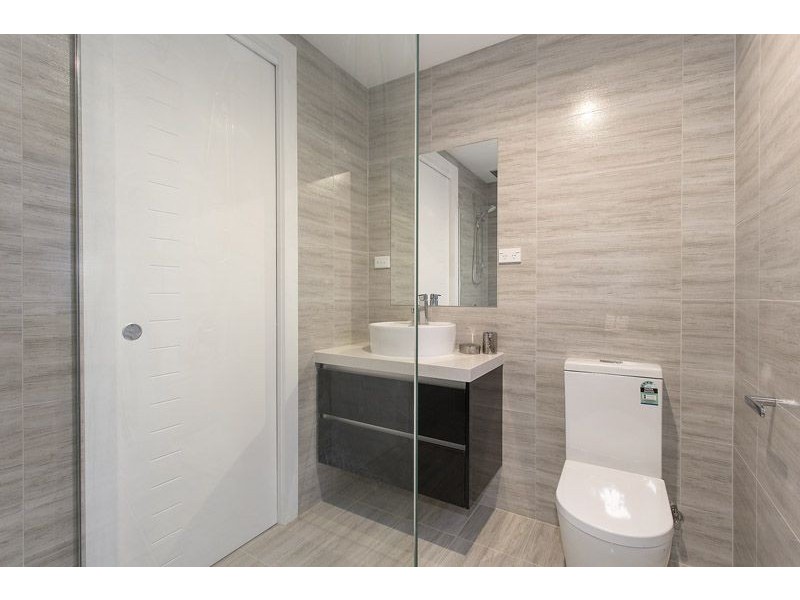 2C Lyons Street, Glenroy VIC 3046