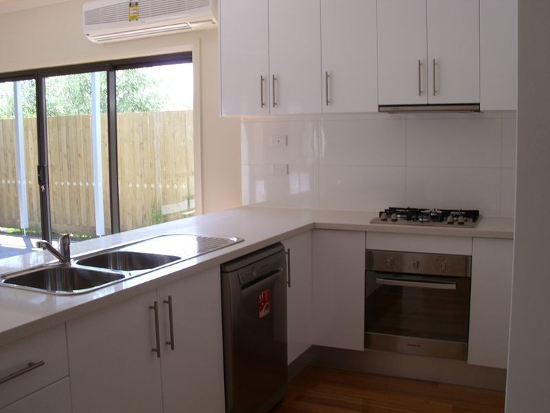 2/4 Howard Court, Glenroy VIC 3046