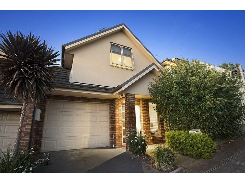 2C Francis Street, Oak Park VIC 3046