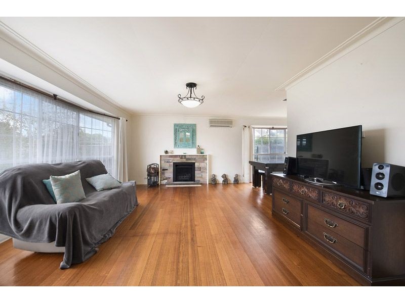 32 Sadie Street, Glenroy VIC 3046