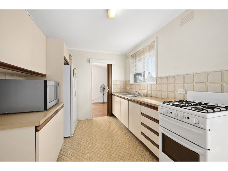 32 Corinella Crescent, Dallas VIC 3047