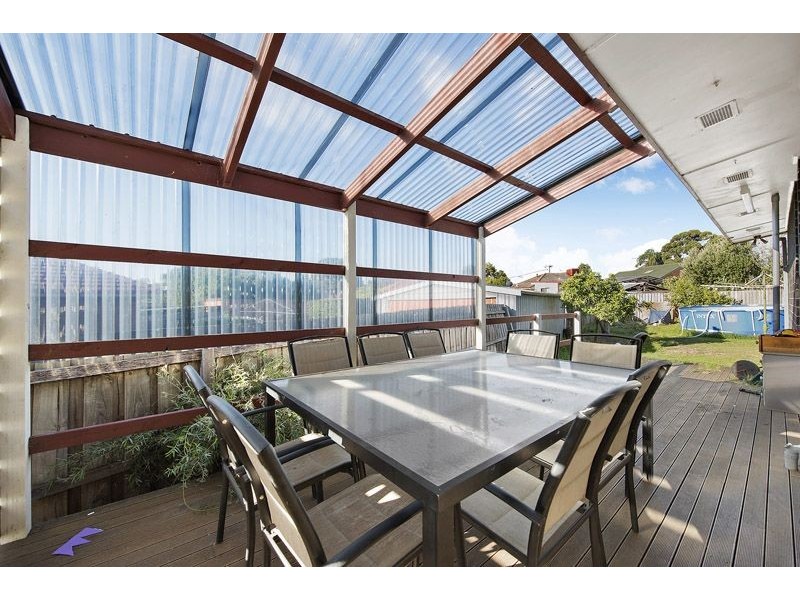 32 Corinella Crescent, Dallas VIC 3047