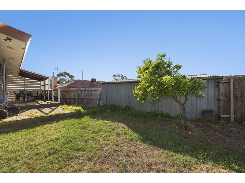 32 Corinella Crescent, Dallas VIC 3047