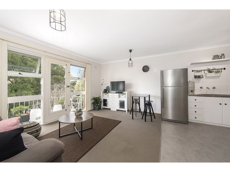 8/16 Murrell Street, Glenroy VIC 3046