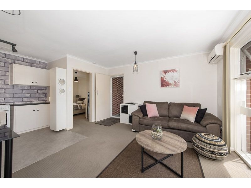 8/16 Murrell Street, Glenroy VIC 3046