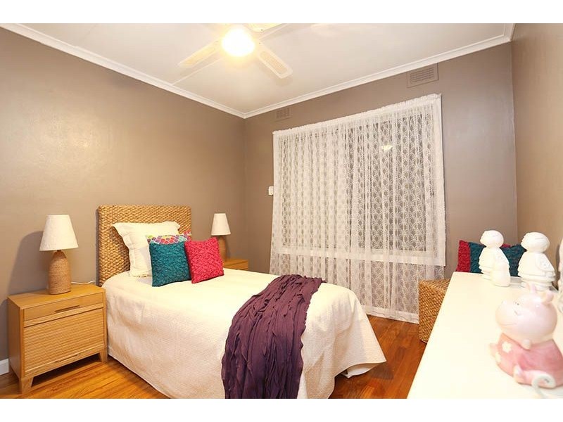 8 Wyuna Street, Fawkner VIC 3060