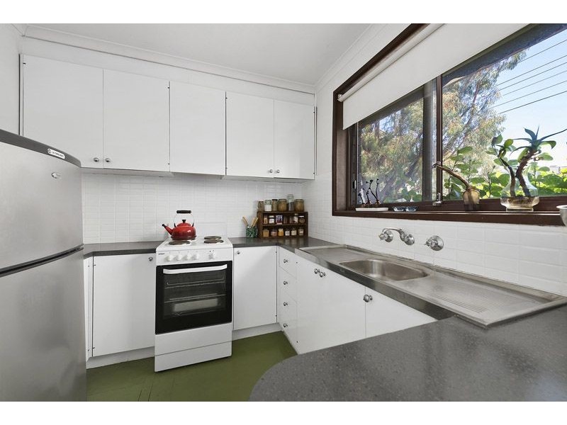 1/98 Plumpton Avenue, Glenroy VIC 3046