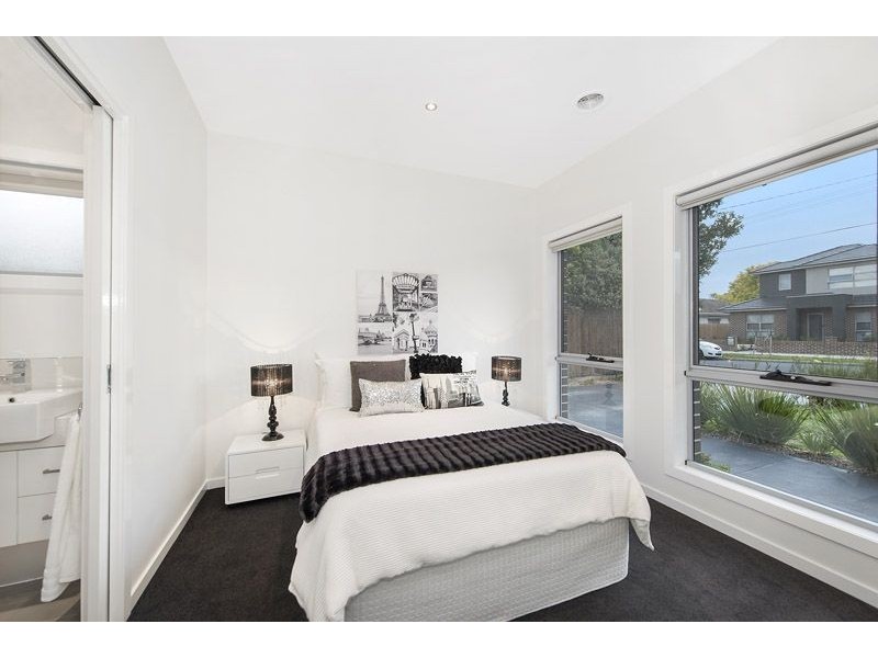 1/30 Langton Street, Glenroy VIC 3046