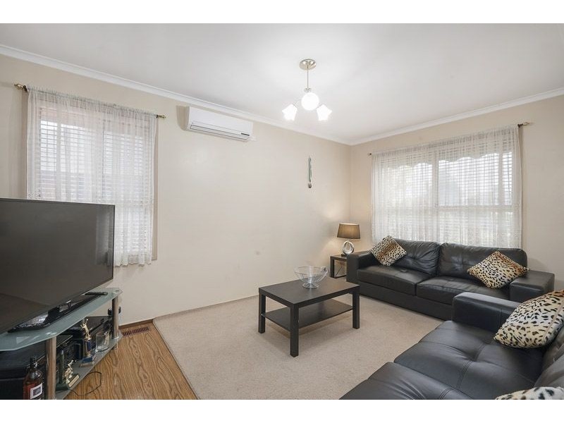 22 Pyalong Crescent, Dallas VIC 3047