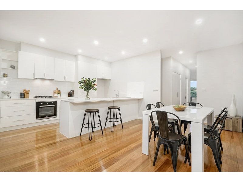 2/74 Belair Avenue, Glenroy VIC 3046