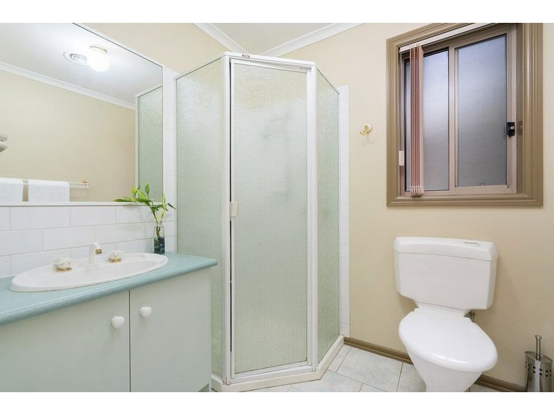 62 Dowding Close, Fawkner VIC 3060