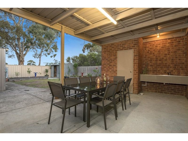 62 Dowding Close, Fawkner VIC 3060