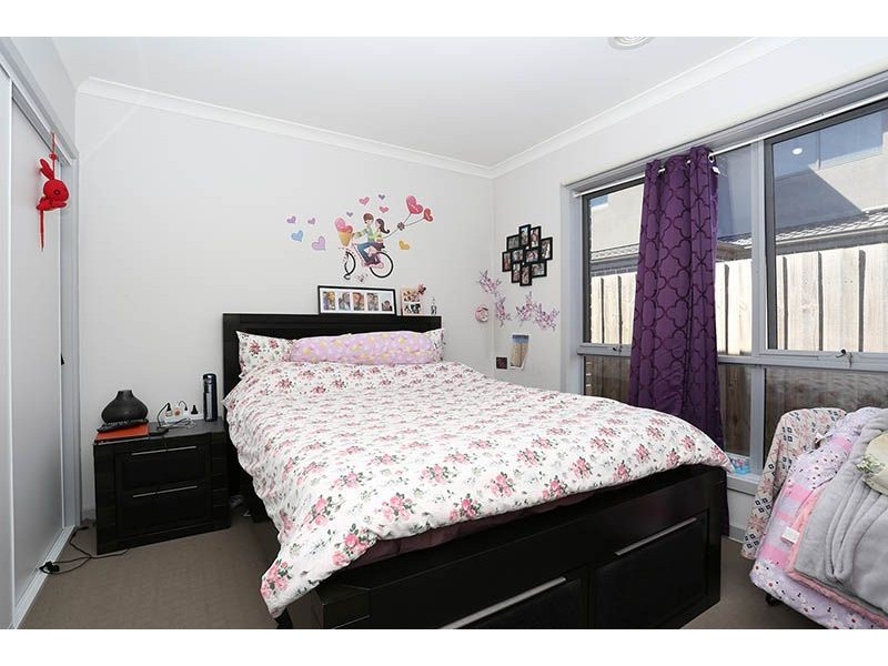 3/33 Gladstone Parade, Glenroy VIC 3046