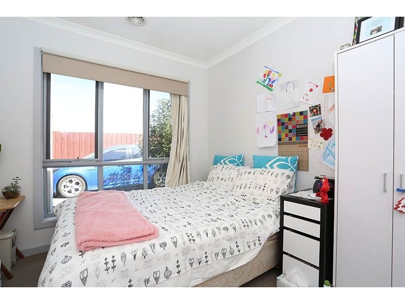 3/33 Gladstone Parade, Glenroy VIC 3046