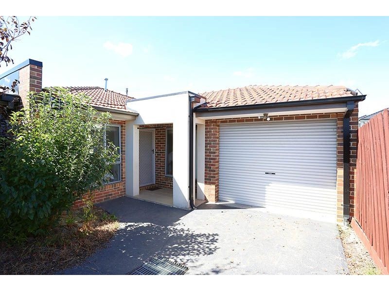3/33 Gladstone Parade, Glenroy VIC 3046