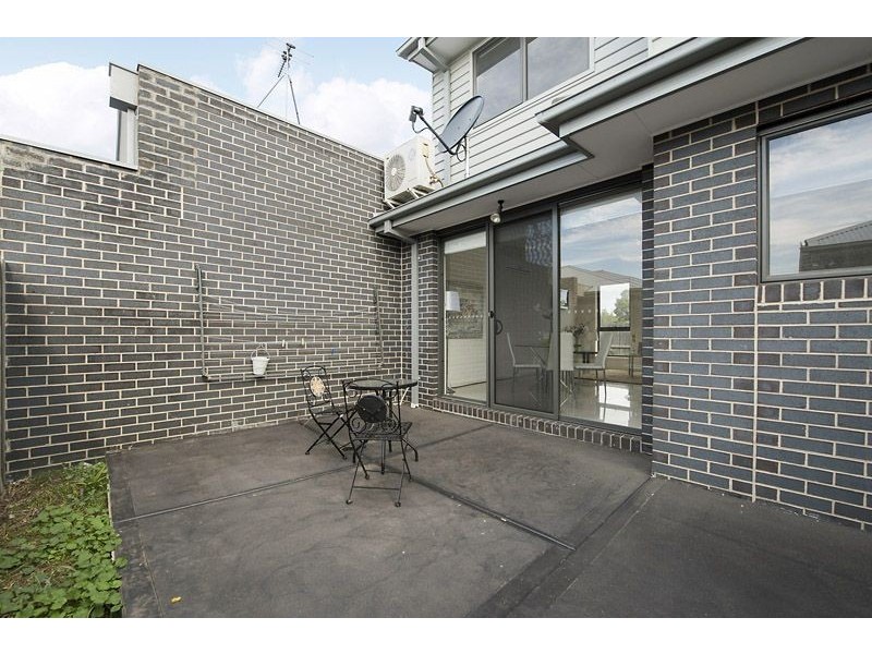 2/38 Maude Avenue, Glenroy VIC 3046