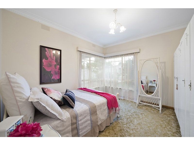 13 Patience Street, Hadfield VIC 3046