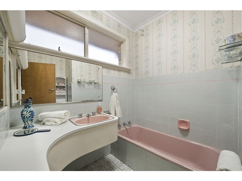 13 Patience Street, Hadfield VIC 3046