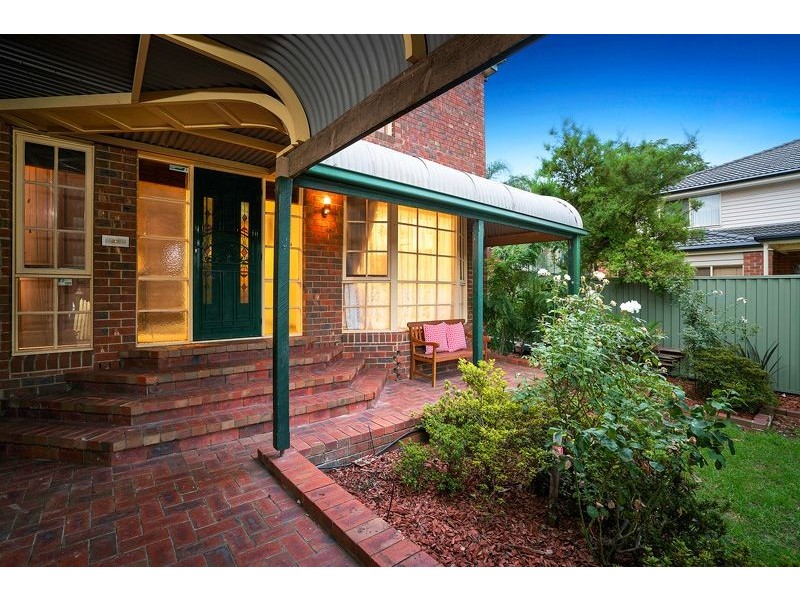 4 Athens Place, Oak Park VIC 3046