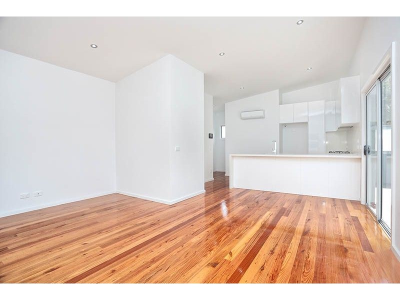 4/9 Austin Crescent, Pascoe Vale VIC 3044