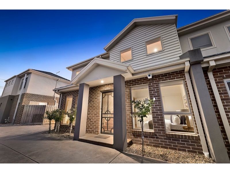 2/54 Watt Avenue, Oak Park VIC 3046