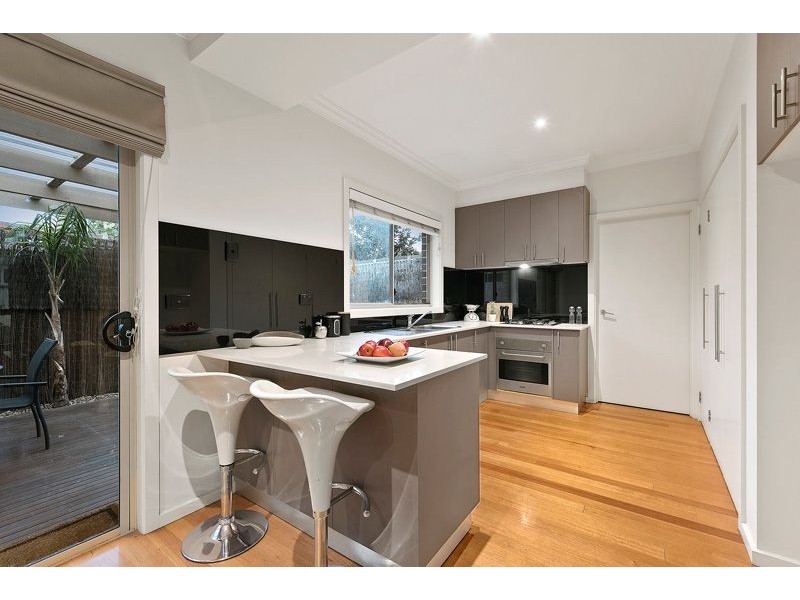 2/54 Watt Avenue, Oak Park VIC 3046